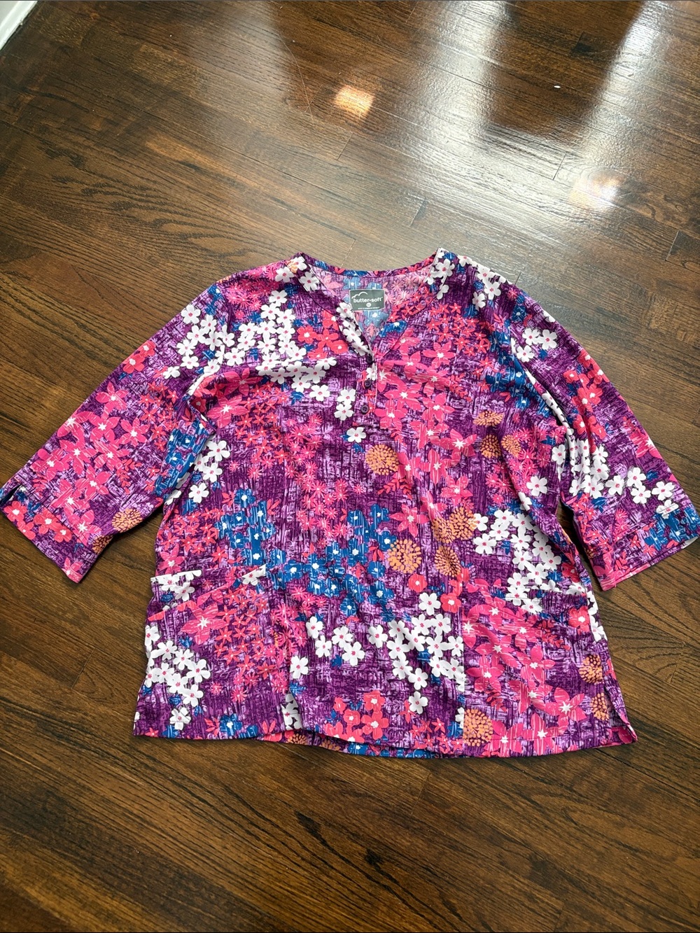 Scrub top Floral V-Neck Tunic - Pink Multi